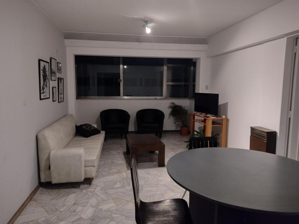 Garibaldi Apartment Мендоса Екстериор снимка